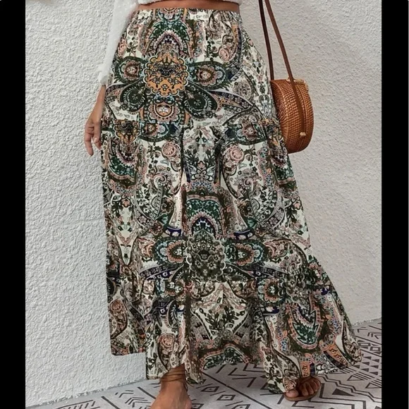 Boho Gypsy Plus Size Floral Paisleys Print Skirt - Picture 3 of 8